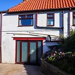Holiday home Beachcrest Whitby